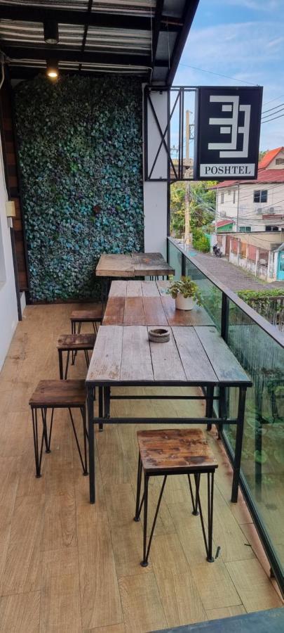 33 Poshtel (Adults Only) Hotell Chiang Mai Exteriör bild