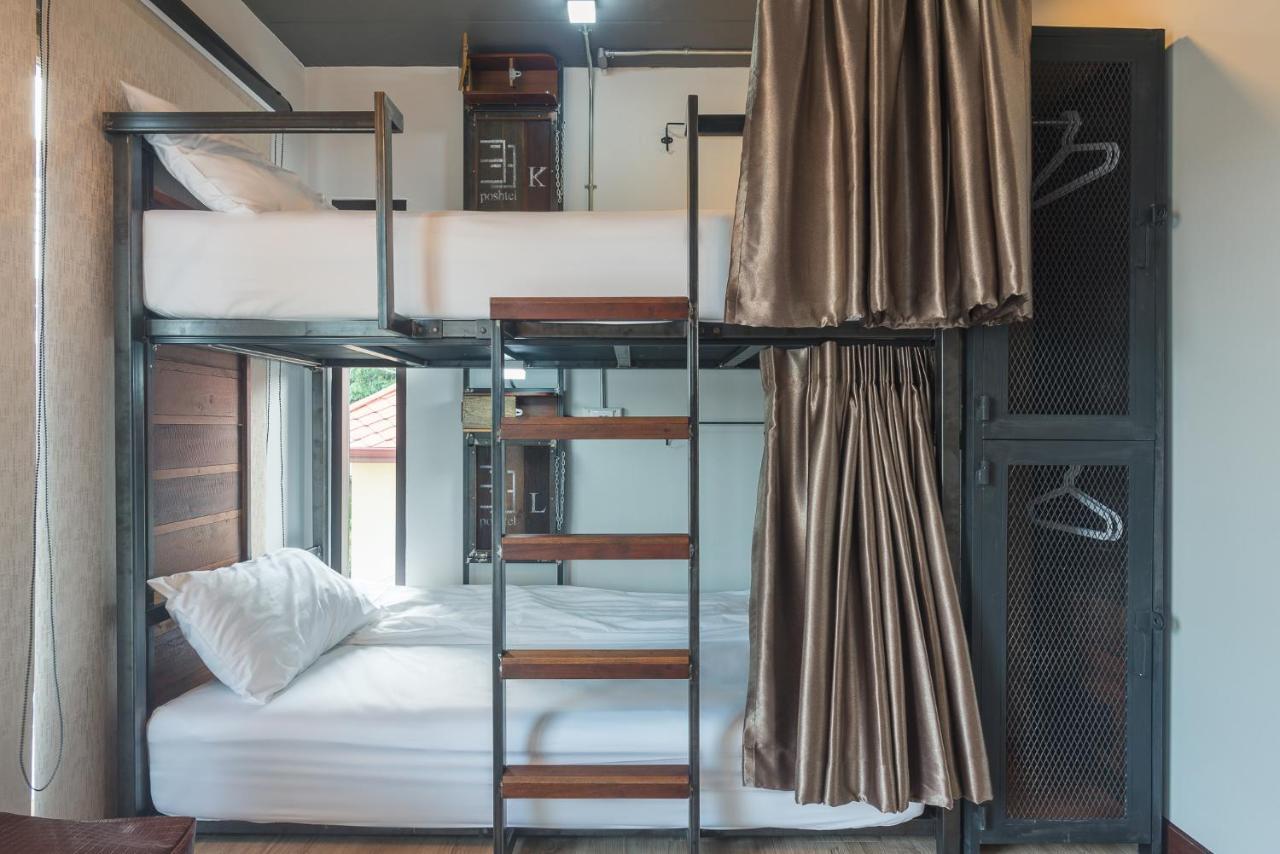 33 Poshtel (Adults Only) Hotell Chiang Mai Exteriör bild
