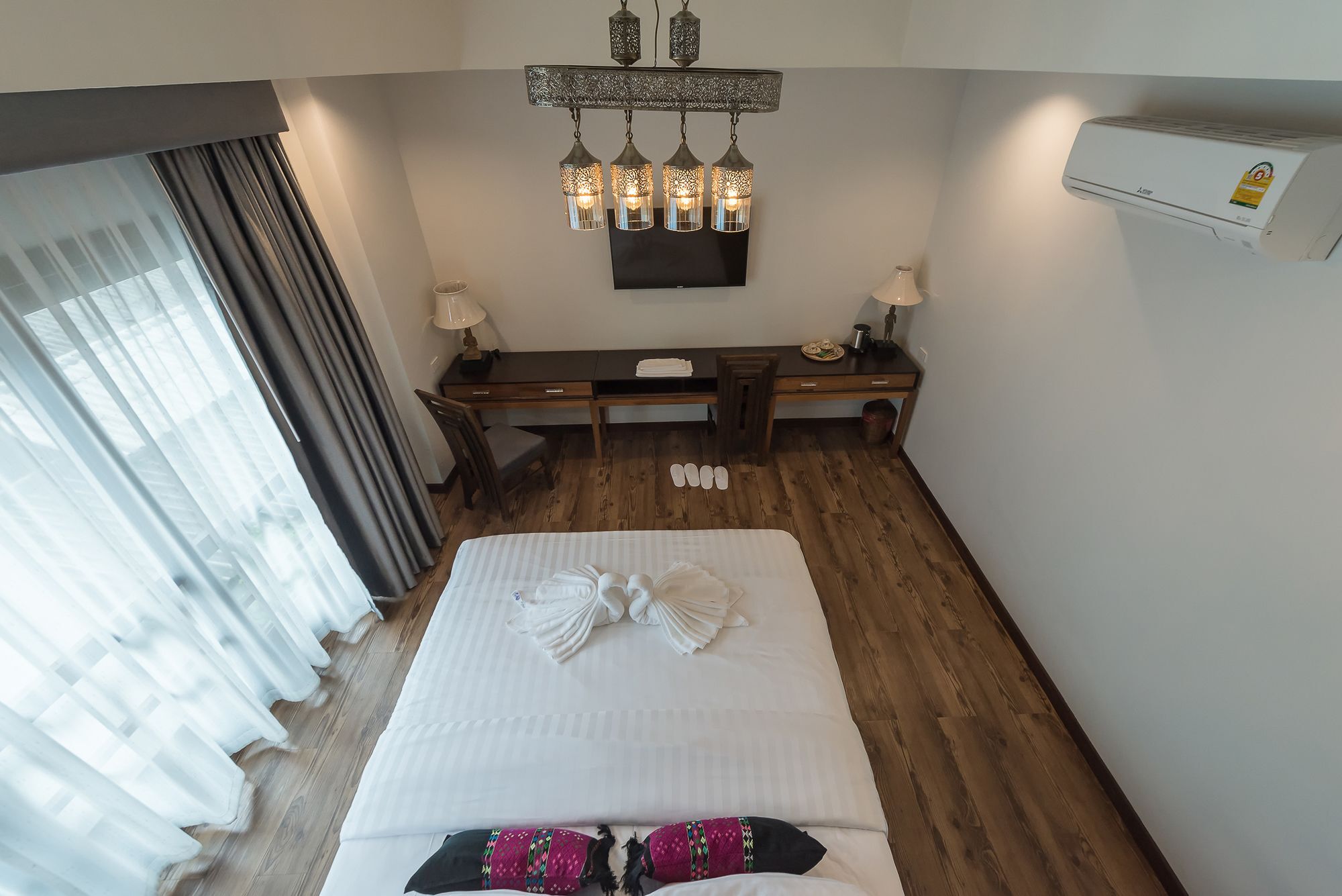33 Poshtel (Adults Only) Hotell Chiang Mai Exteriör bild