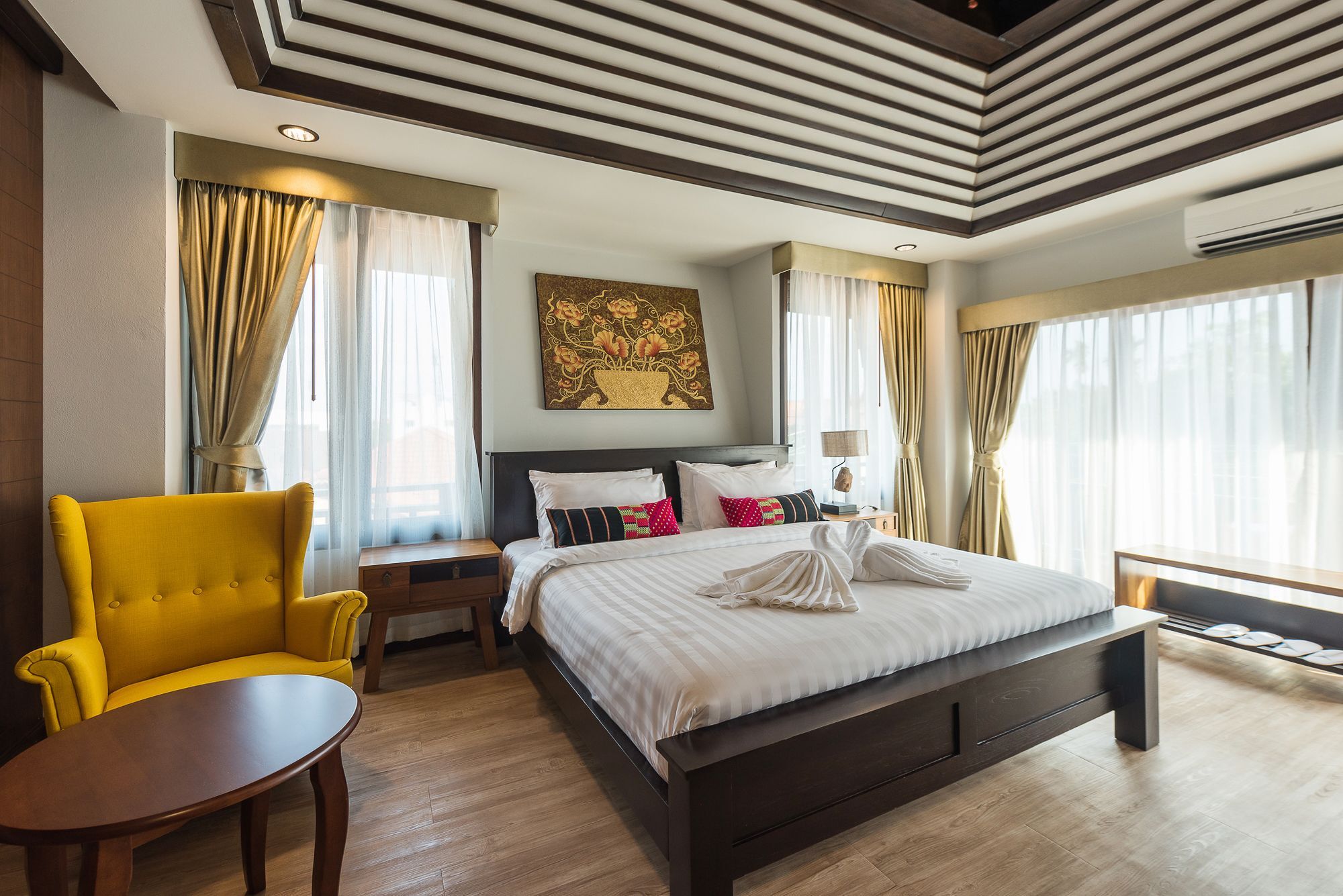 33 Poshtel (Adults Only) Hotell Chiang Mai Exteriör bild