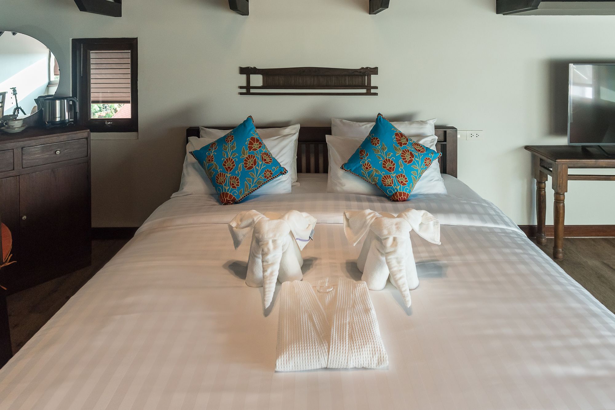 33 Poshtel (Adults Only) Hotell Chiang Mai Exteriör bild