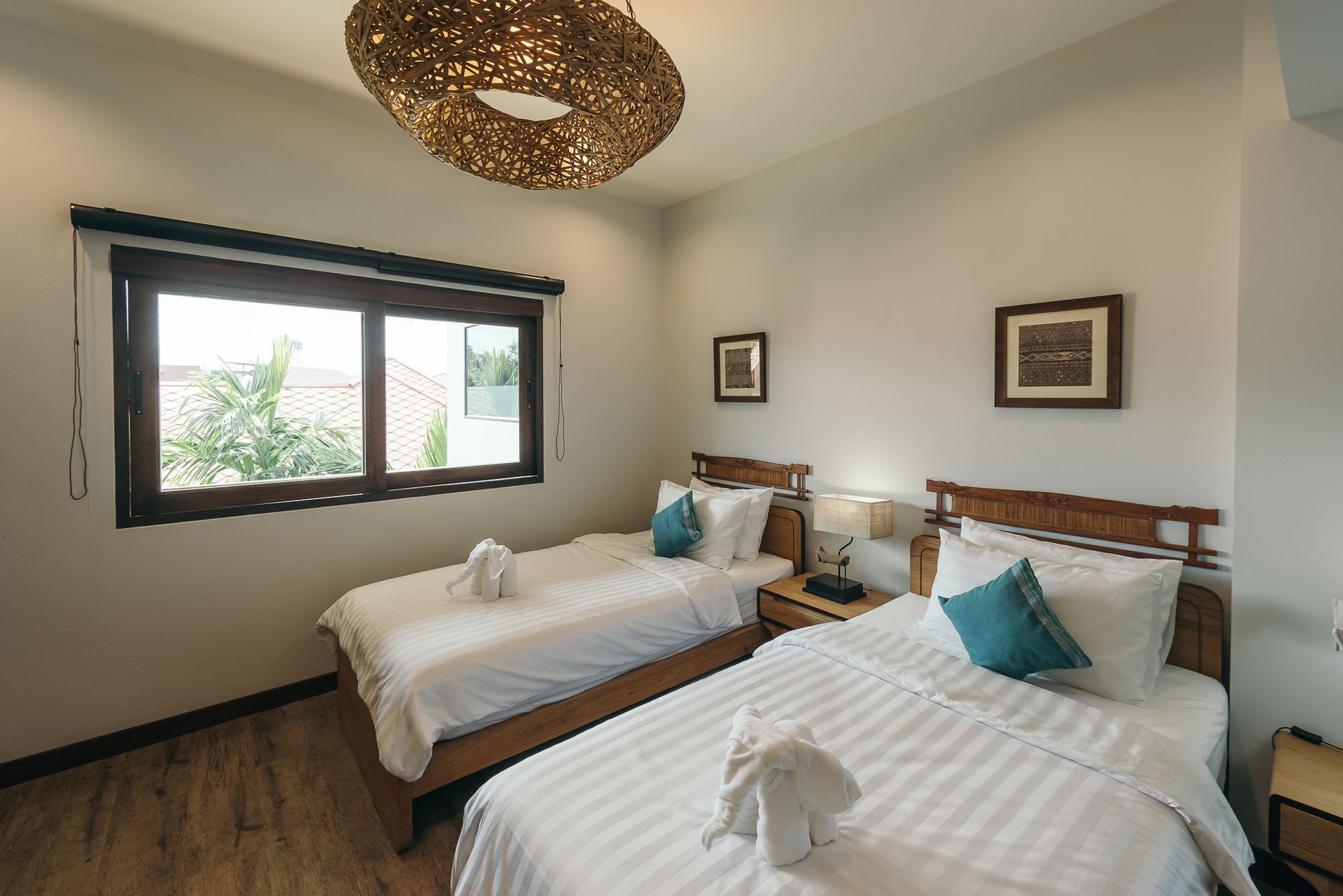 33 Poshtel (Adults Only) Hotell Chiang Mai Exteriör bild